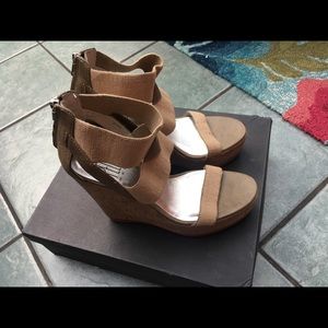 Pelle Moda Wedges